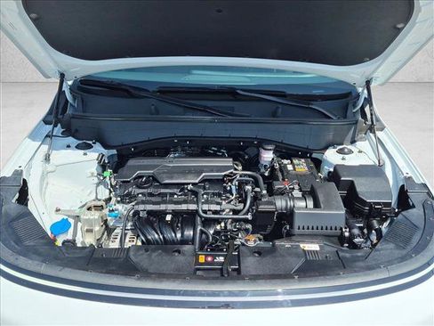 Used 2025 Hyundai Kona SEL FWD image 23