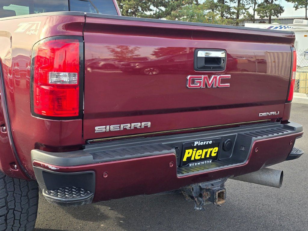 Used 2017 GMC Sierra 3500 Denali w/ Duramax Plus Package AWD/4WD image 7