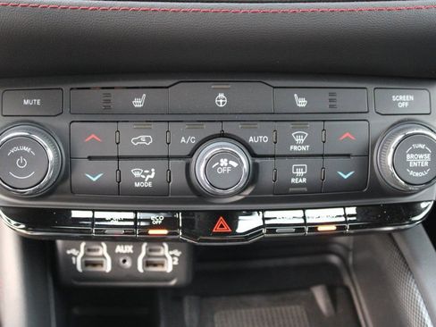 Used 2024 Dodge Durango R/T w/ Blacktop Package image 21