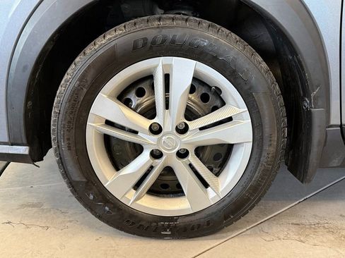 Used 2023 Nissan Kicks S image 26