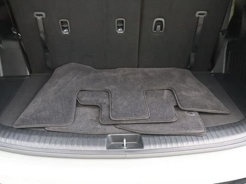 Used 2025 Kia Telluride AWD image 23