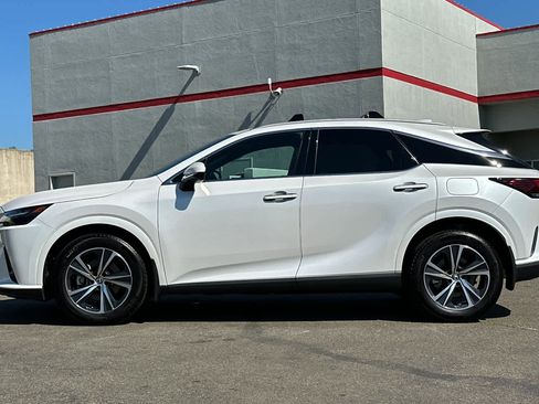 Used 2024 Lexus RX 350 Premium w/ Accessory Package (Z1) image 9