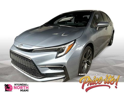 Used 2026 Toyota Corolla SE FWD image 1