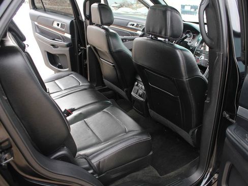 Used 2016 Ford Explorer Limited image 37