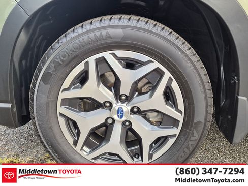 Used 2020 Subaru Forester Premium AWD/4WD image 9