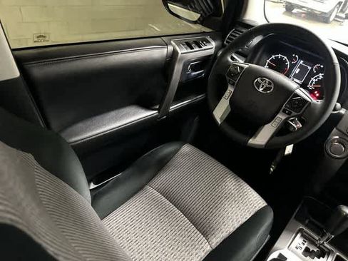 Used 2020 Toyota 4Runner SR5 RWD image 12