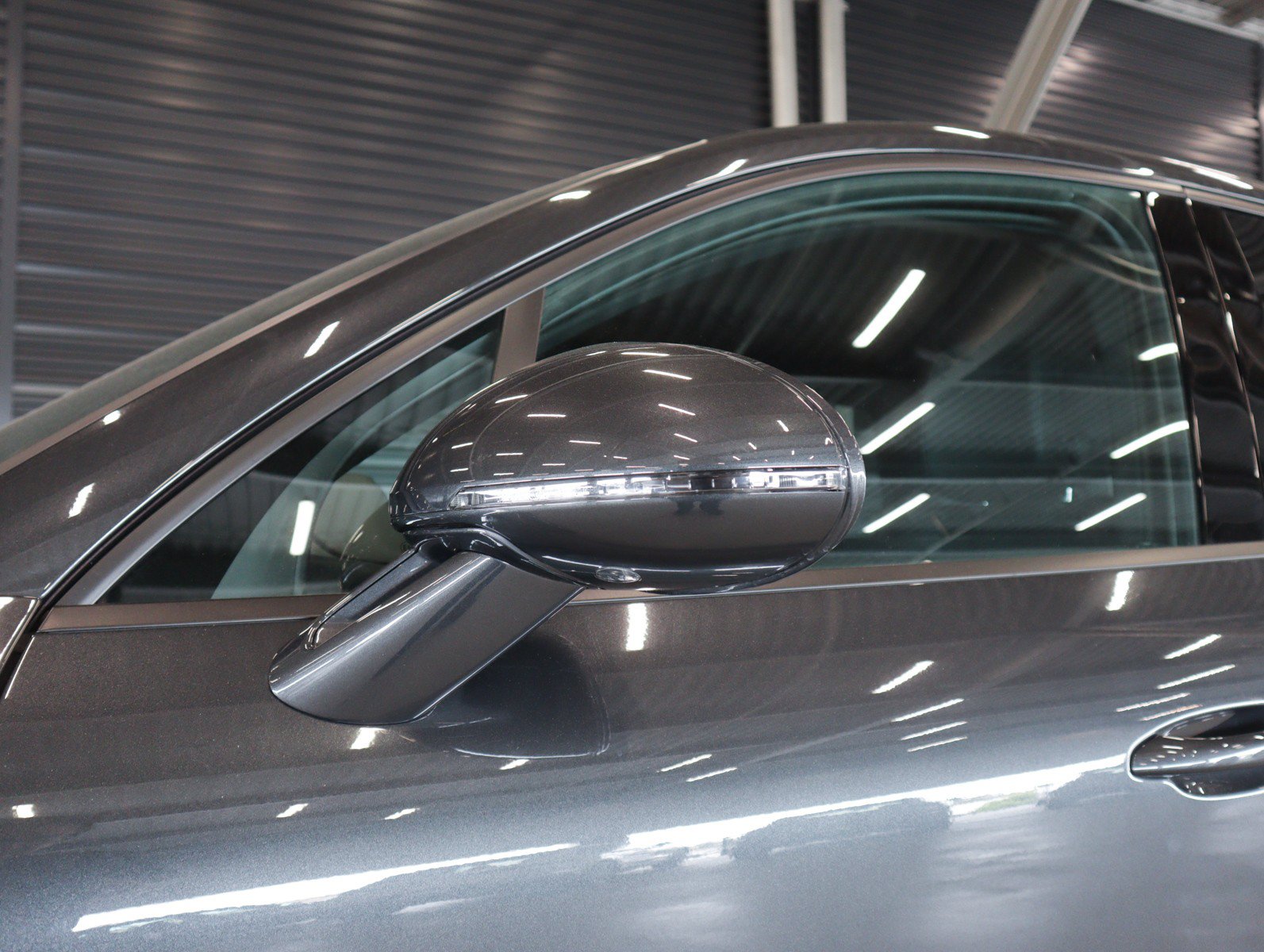 Certified 2024 Porsche Macan AWD/4WD image 26