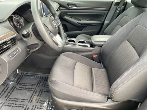 Certified 2024 Nissan Altima 2.5 SV image 10