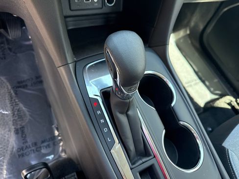 Used 2024 Chevrolet Equinox LS FWD image 21