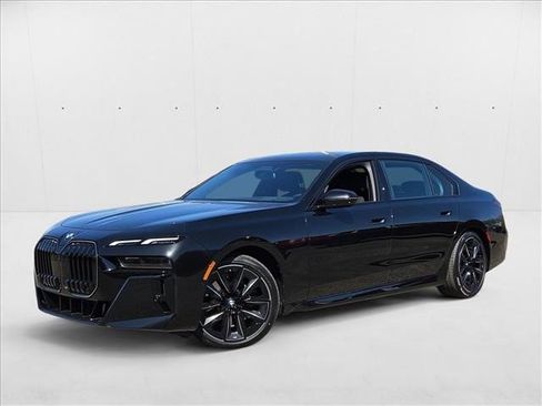New 2025 BMW 760i xDrive image 1