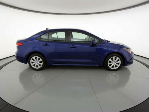 Used 2025 Toyota Corolla LE image 11