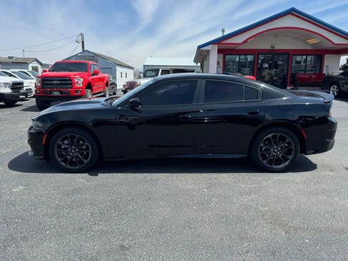 Used 2022 Dodge Charger GT w/ Blacktop Package AWD/4WD image 2