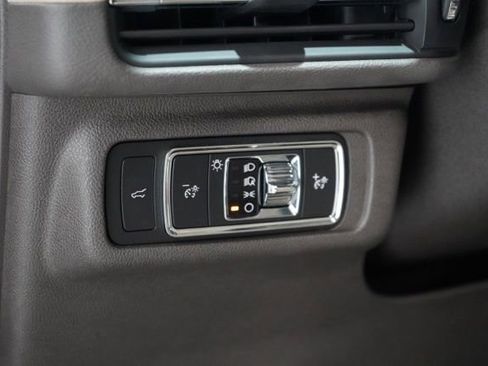 Used 2022 Lincoln Corsair Reserve w/ Equipment Group 201A AWD/4WD image 22