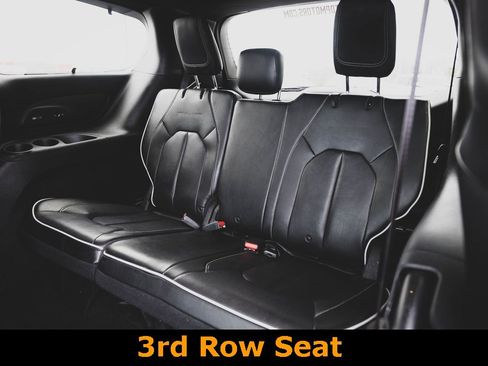 Used 2019 Chrysler Pacifica Limited w/ Advanced Safetytec Group image 30