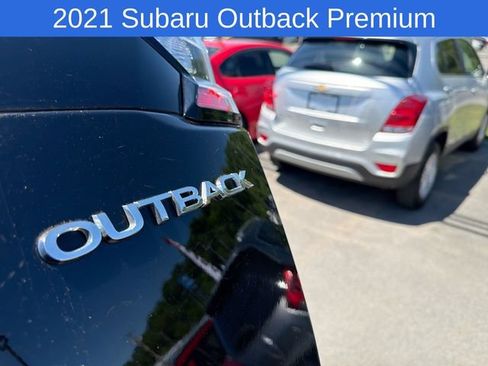 Used 2021 Subaru Outback Premium AWD/4WD image 17