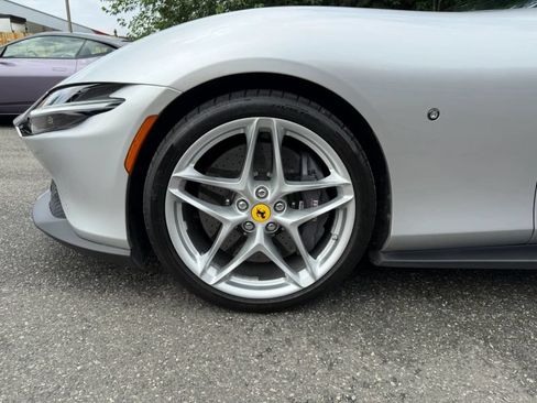Used 2021 Ferrari Roma RWD image 11