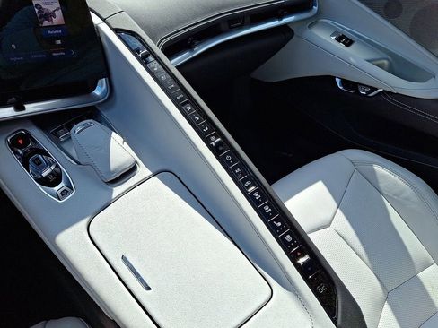 Certified 2024 Chevrolet Corvette Stingray Preferred Cpe w/ Z51 Performance Package RWD image 21