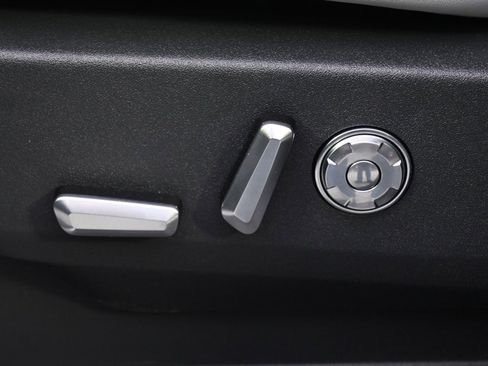 New 2025 Lincoln Navigator L Black Label image 14