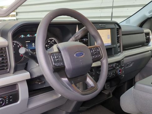 Used 2025 Ford F350 XLT w/ FX4 Off-Road Package image 10
