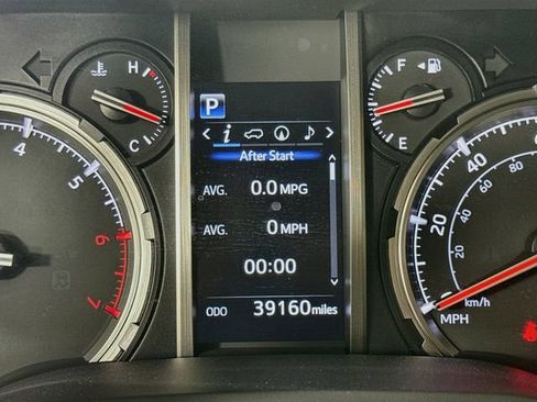 Certified 2024 Toyota 4Runner Limited AWD/4WD image 14