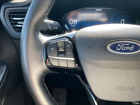 Used 2025 Ford Escape Platinum AWD/4WD image 11