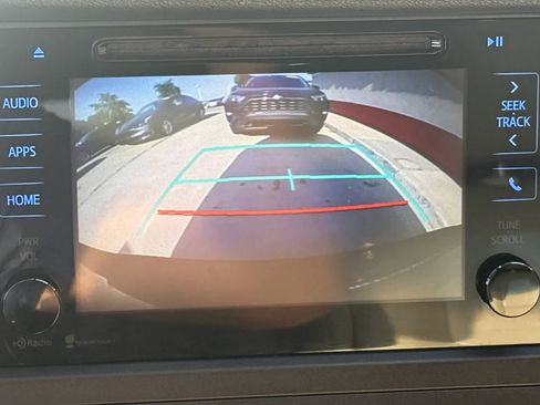 Used 2015 Toyota Sienna XLE FWD image 20