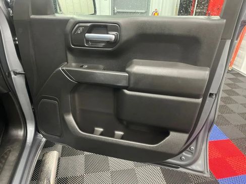Used 2021 Chevrolet Silverado 1500 Custom AWD/4WD image 11