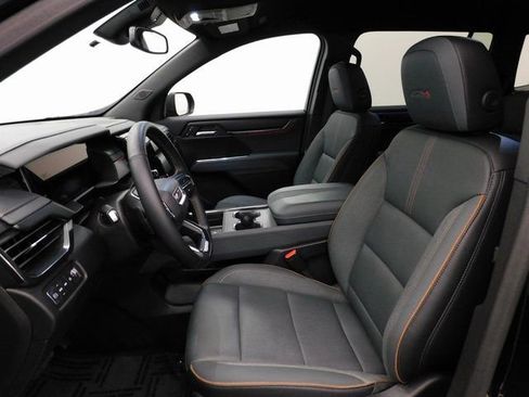 Used 2024 GMC Acadia AT4 w/ Luxury Package image 23