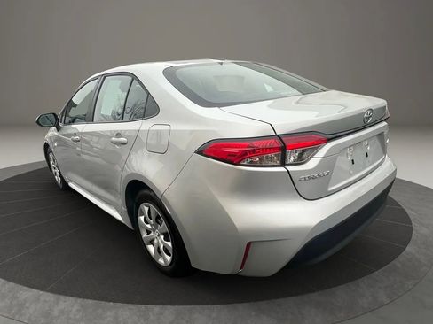 Used 2025 Toyota Corolla LE image 8