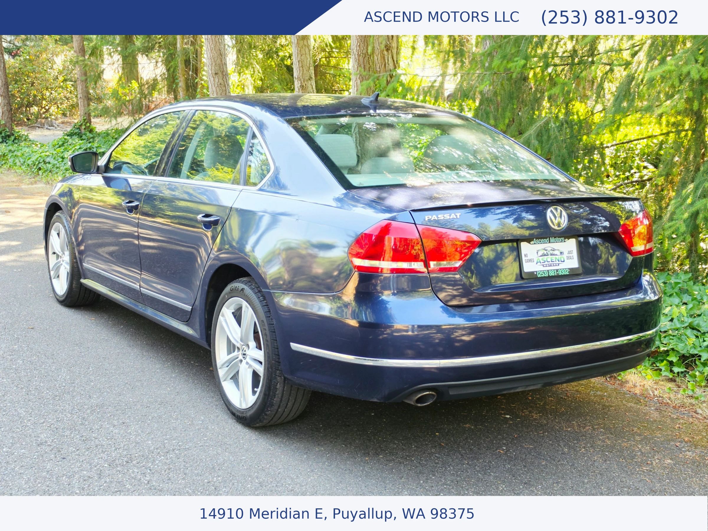 Used 2012 Volkswagen Passat TDI SEL Premium FWD image 3