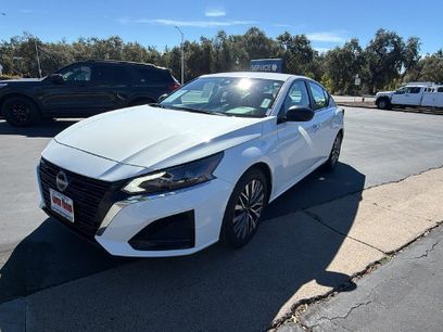 Used 2025 Nissan Altima 2.5 SV