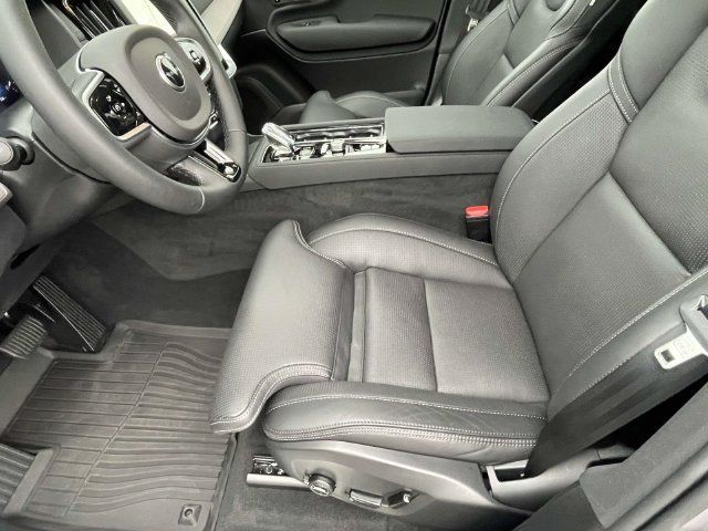 Used 2026 Volvo XC90 B6 Ultra w/ Protection Package AWD/4WD image 13