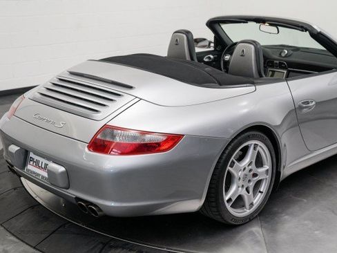 Used 2005 Porsche 911 Carrera S image 19
