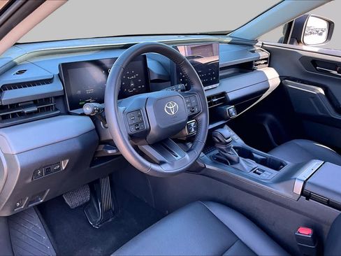 Used 2026 Toyota RAV4 XLE Premium AWD/4WD image 16