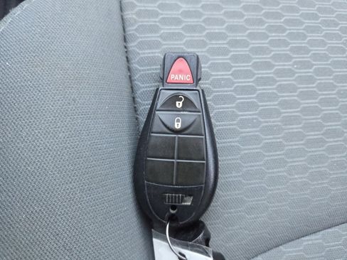 Used 2018 RAM 1500 Express image 35