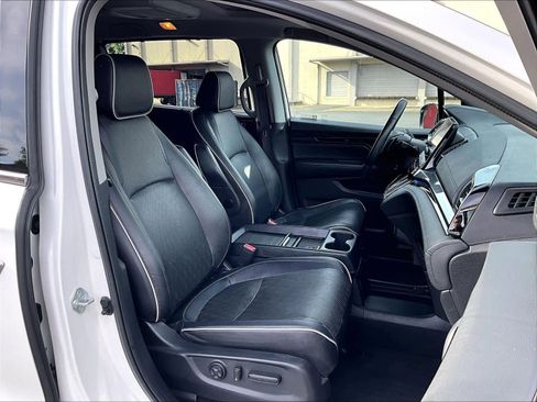 Used 2023 Honda Odyssey Elite image 9