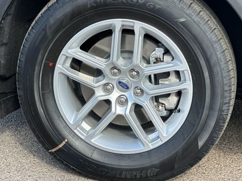 New 2026 Ford Explorer Active w/ Active Comfort Package image 33