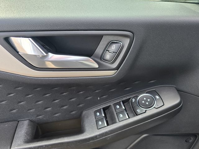 Used 2020 Ford Escape SE FWD image 16