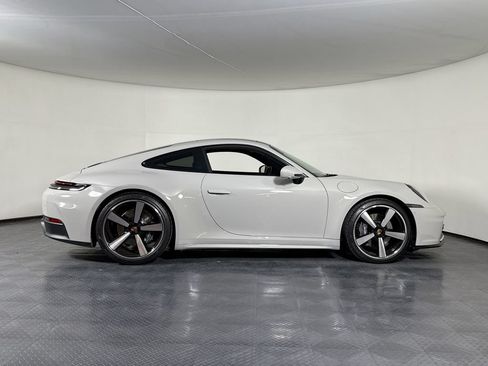 Certified 2025 Porsche 911 Carrera RWD image 8