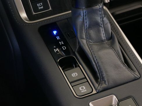 Used 2024 Lexus GX 550 w/ Cold Area Package AWD/4WD image 24