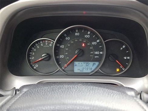 Used 2016 Toyota RAV4 LE image 21