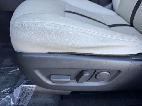 Used 2024 MAZDA CX-90 Plug-In Hybrid w/ Premium Pkg image 34