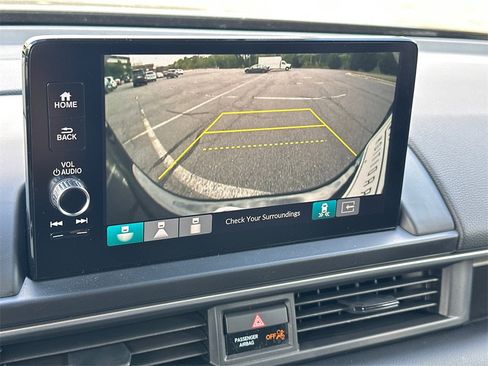 New 2025 Honda Pilot Touring image 27