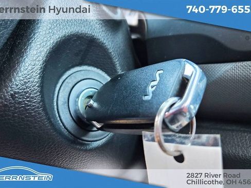 Used 2023 Kia Seltos LX image 19