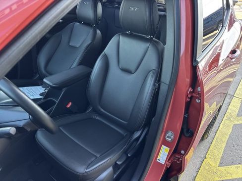 Used 2024 Buick Encore GX Sport Touring image 18