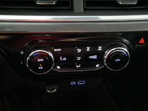 Used 2024 Chevrolet Trax ACTIV w/ Driver Confidence Package FWD image 23