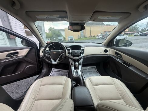 Used 2014 Chevrolet Cruze LT w/ RS Package FWD image 9