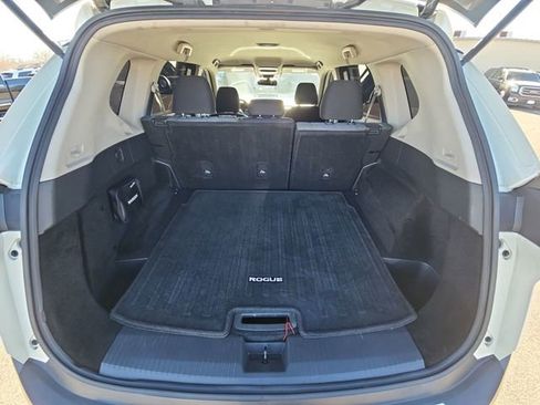 Used 2021 Nissan Rogue SV AWD/4WD image 15