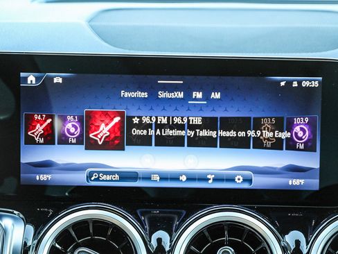 Certified 2025 Mercedes-Benz GLB 250 GLB 250 image 15