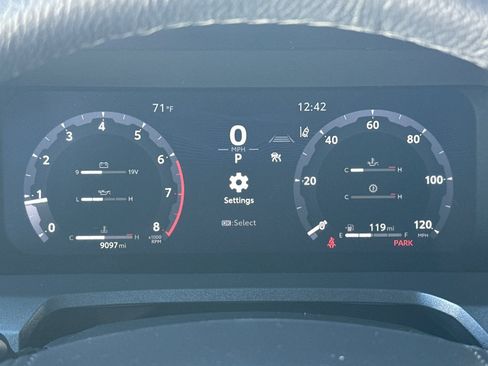 Used 2025 Toyota Tacoma TRD Sport image 24